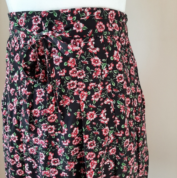 The Kooples red floral pleated silk mini skirt - Picture 2 of 4